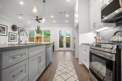 314 N Stiles Street, Houston, TX 77011 - Photo 14
