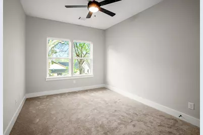 314 N Stiles Street, Houston, TX 77011 - Photo 34
