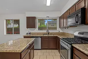 15818 Castorglen Dr, Webster, TX 77598 - Photo 18