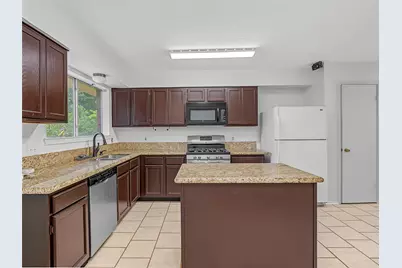 15818 Castorglen Drive, Webster, TX 77598 - Photo 16