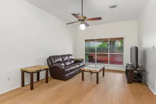 15818 Castorglen Dr, Webster, TX 77598 - Photo 6