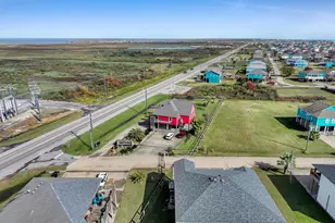 970 Surfside Dr, Crystal Beach, TX 77650 - Photo 48