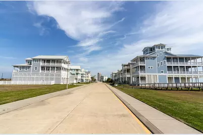 24 Grand Beach Boulevard, Galveston, TX 77550 - Photo 12