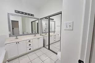 35 S Avonlea Cir, The Woodlands, TX 77382 - Photo 18