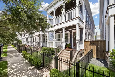 718 Ashland Street, Houston, TX 77007 - Photo 1