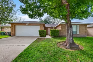 1122 Woodbridge Ave, Pearland, TX 77584 - Photo 2
