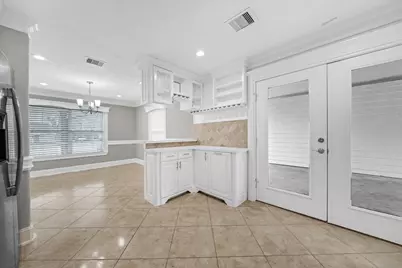 7647 Greendowns Street, Houston, TX 77087 - Photo 8