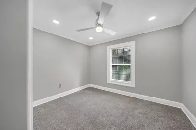 7647 Greendowns Street, Houston, TX 77087 - Photo 14