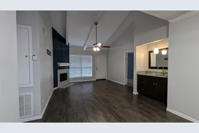 5711 Sugar Hill Drive #98, Houston, TX 77057 - Photo 4