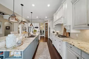 2513 Royal Field Ln, Friendswood, TX 77546 - Photo 2