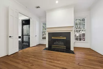 3210 Maroneal Street, Houston, TX 77025 - Photo 12