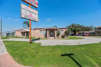 4110 N Main Street, Houston, TX 77009 - Photo 4