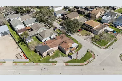 4110 N Main Street, Houston, TX 77009 - Photo 12