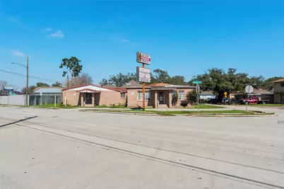4110 N Main Street, Houston, TX 77009 - Photo 6