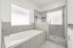 6405 Leopold Star Ln, Houston, TX 77048 - Photo 22