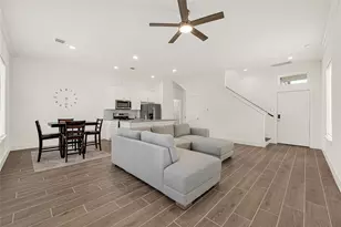 6405 Leopold Star Ln, Houston, TX 77048 - Photo 6