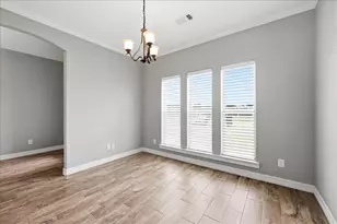 706 Cypress Wood Dr, Orange, TX 77630 - Photo 8