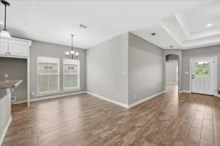 706 Cypress Wood Dr, Orange, TX 77630 - Photo 14