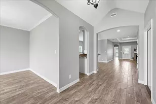 706 Cypress Wood Dr, Orange, TX 77630 - Photo 6
