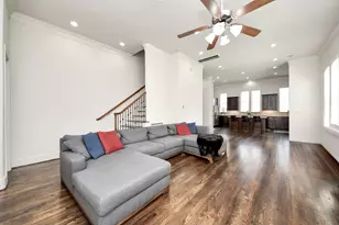 10928 Wrenwood Park, Houston, TX 77043 - Photo 16