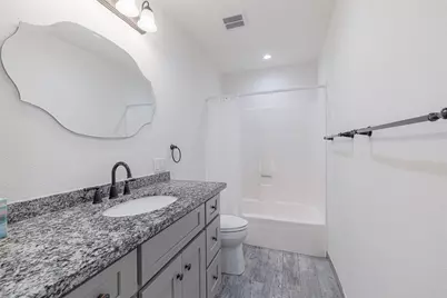 12106 Fairmeadow Drive, Houston, TX 77071 - Photo 24