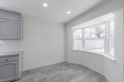 12106 Fairmeadow Drive, Houston, TX 77071 - Photo 14