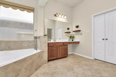 1122 Boxwood Place, Friendswood, TX 77546 - Photo 42