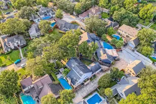 707 Queensmill Ct, Houston, TX 77079 - Photo 34