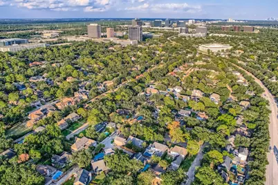 707 Queensmill Court, Houston, TX 77079 - Photo 36