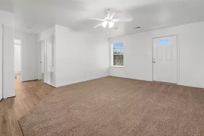 210 Brazos Street #202, Brazoria, TX 77422 - Photo 2