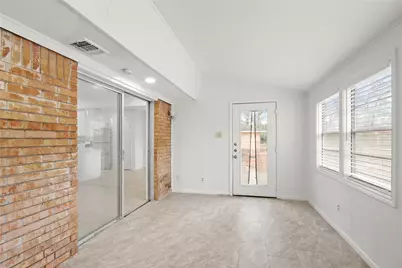 111 Montrose Circle, Conroe, TX 77301 - Photo 10