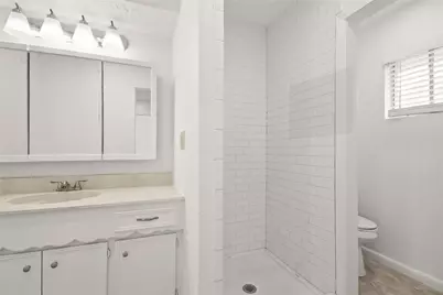 111 Montrose Circle, Conroe, TX 77301 - Photo 14