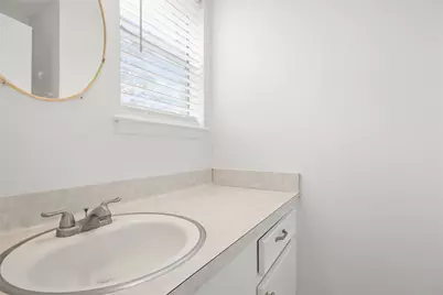 111 Montrose Circle, Conroe, TX 77301 - Photo 20