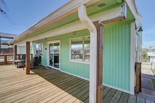 673 Warsaw St, Bayou Vista, TX 77563 - Photo 6