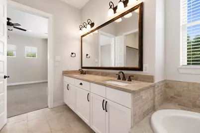 4007 Beacon Fisher Drive, Houston, TX 77018 - Photo 24