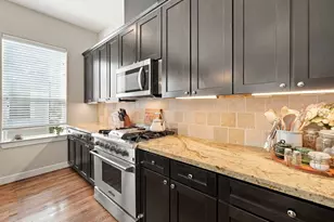 1134 W 17th St, Houston, TX 77008 - Photo 14