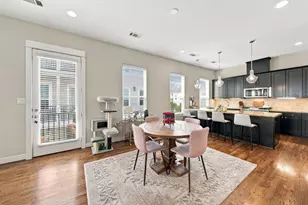 1134 W 17th St, Houston, TX 77008 - Photo 2