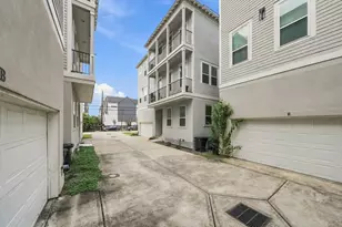 1134 W 17th St, Houston, TX 77008 - Photo 6