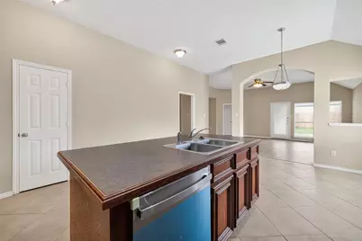 2114 Thorn Berry Creek Lane, Katy, TX 77449 - Photo 14