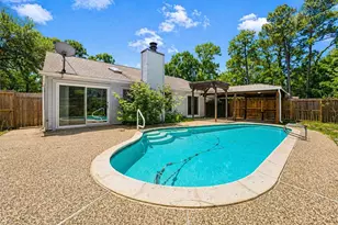3203 Park Garden Dr, Kingwood, TX 77339 - Photo 2