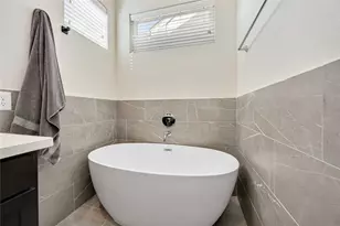 108 Knightsbridge Park Ln, Houston, TX 77018 - Photo 16