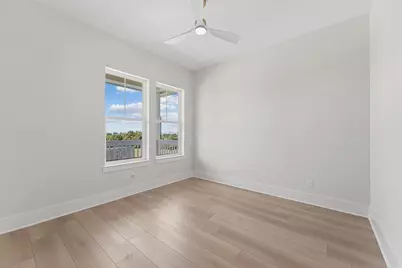 22807 Cuadro Street, Galveston, TX 77554 - Photo 20