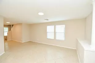 815 Darbydale Crossing Ln, Houston, TX 77090 - Photo 4