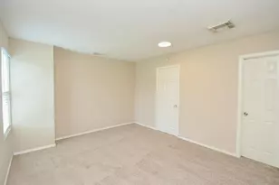 815 Darbydale Crossing Ln, Houston, TX 77090 - Photo 32