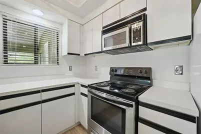 4144 Greystone Way #305, Sugar Land, TX 77479 - Photo 6