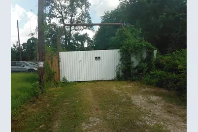 12397 E Highway 105 E, Conroe, TX 77306 - Photo 4