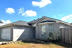 11007 Indus St, Houston, TX 77089 - Photo 2