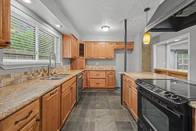 11507 Chetman Drive, Houston, TX 77065 - Photo 12