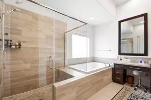 8653 Green Kolbe Ln, Houston, TX 77080 - Photo 40
