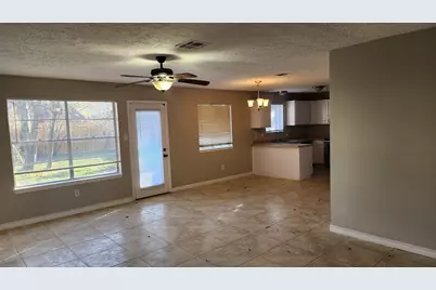 9908 Thrush Street, La Porte, TX 77571 - Photo 6